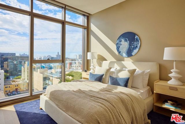 700 Broadway PH 822, Santa Monica, CA 90401