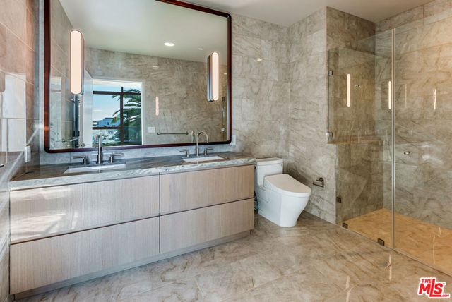 700 Broadway PH 822, Santa Monica, CA 90401