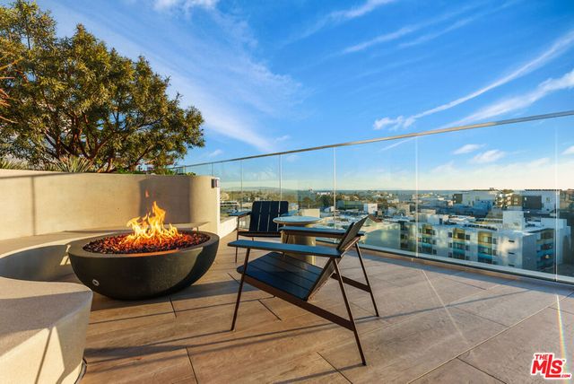 700 Broadway PH 822, Santa Monica, CA 90401