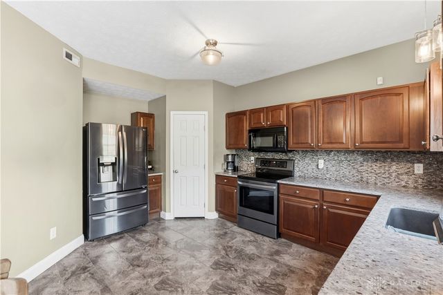 573 Wildlife Court, Fairborn, OH 45324