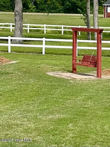 4998 Peacock Road, Whiteville, NC 28472