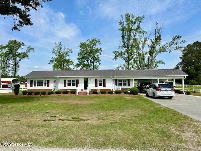 4998 Peacock Road, Whiteville, NC 28472