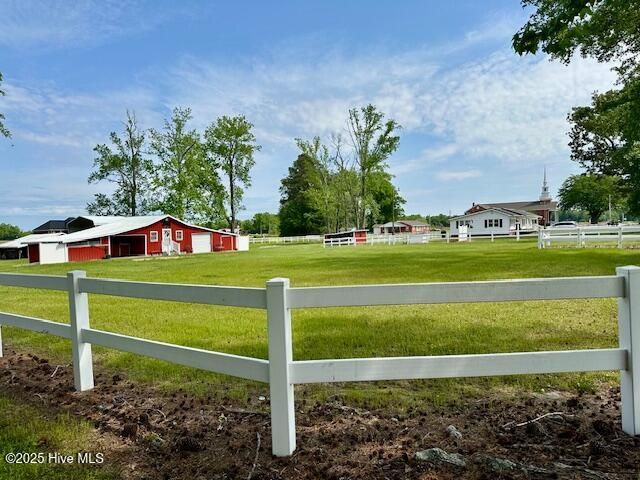 4998 Peacock Road, Whiteville, NC 28472