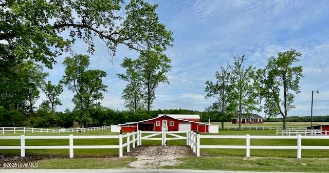 4998 Peacock Road, Whiteville, NC 28472