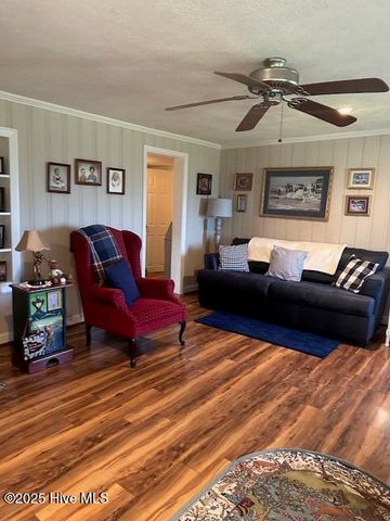 4998 Peacock Road, Whiteville, NC 28472