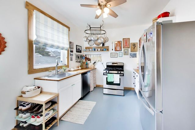 3735 W Palmer Street, Chicago, IL 60647