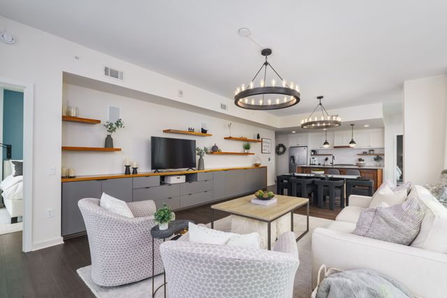1212 Laurel St Apt 1002, Nashville, TN 37203
