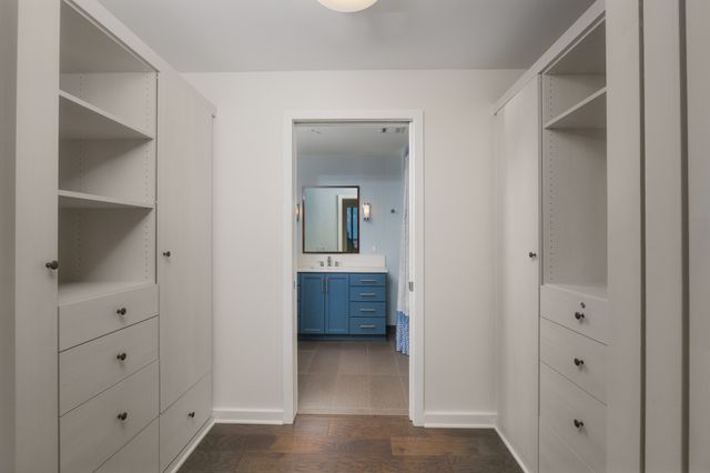 1212 Laurel St Apt 1002, Nashville, TN 37203