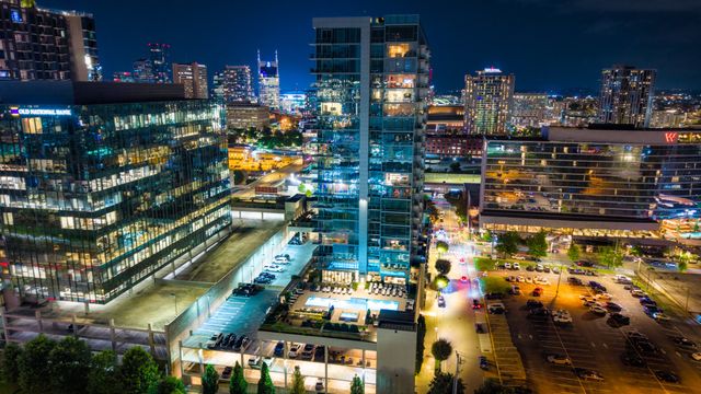 1212 Laurel St Apt 1002, Nashville, TN 37203