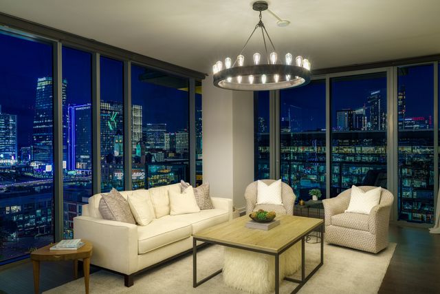 1212 Laurel St Apt 1002, Nashville, TN 37203