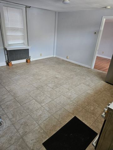 87 Crafts St, Newton, MA 02458