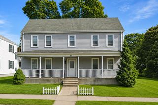 87 Crafts St, Newton, MA 02458