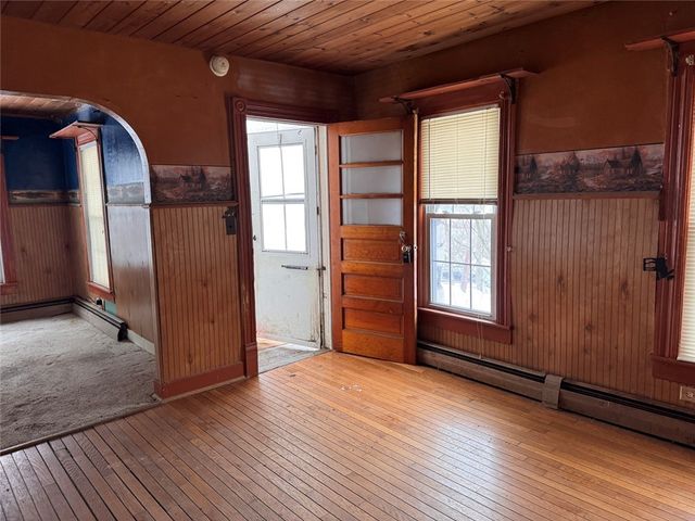 17 Ogden Street, Walton, NY 13856