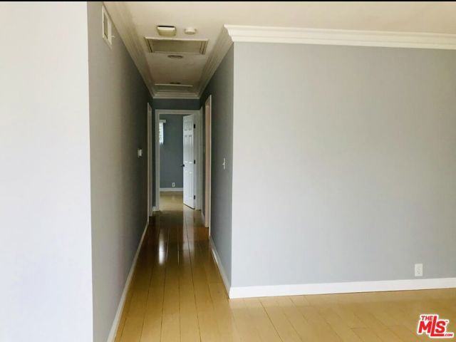 8120 Winsford Avenue, Los Angeles, CA 90045