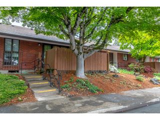 11545 Sw MAJESTIC Ln 2, Portland, OR 97224
