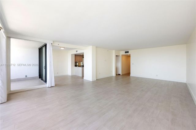 529 S Flagler Dr 19G, West Palm Beach, FL 33401