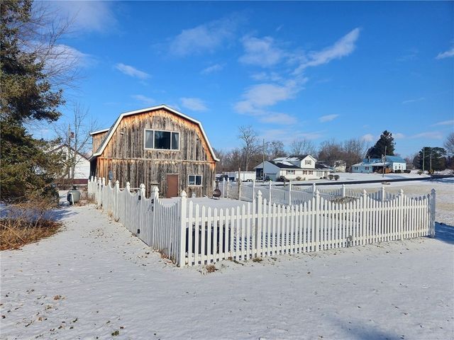 300 Cayuga Street, Springport, NY 13160