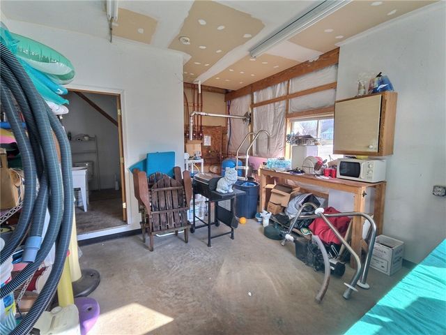 300 Cayuga Street, Springport, NY 13160