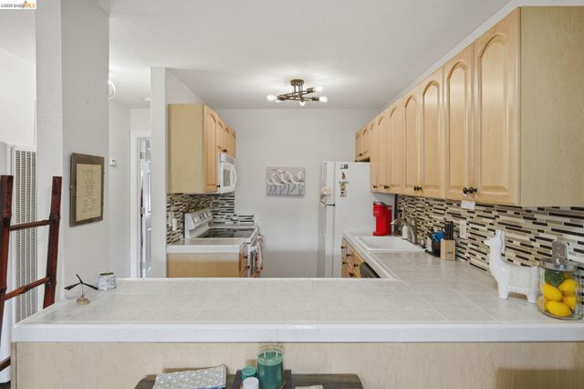 4081 Clayton Rd. 118, Concord, CA 94521