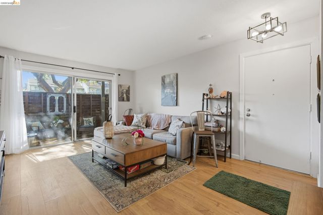 4081 Clayton Rd. 118, Concord, CA 94521