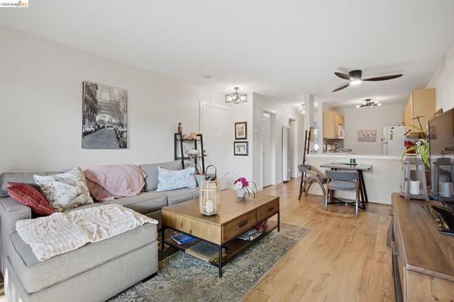 4081 Clayton Rd. 118, Concord, CA 94521