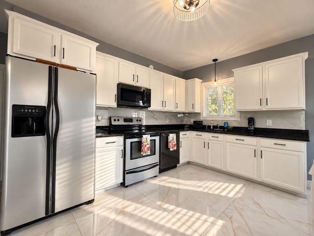 299 Adams St 1, Abington, MA 02351
