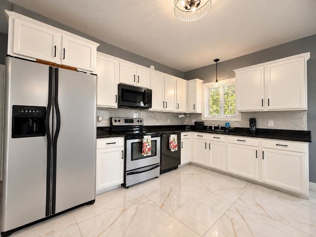 299 Adams St 1, Abington, MA 02351