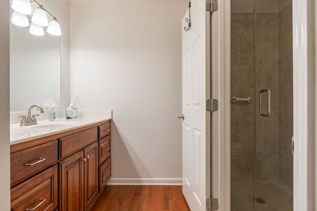 9127 Crestview Dr, Bon Aqua, TN 37025