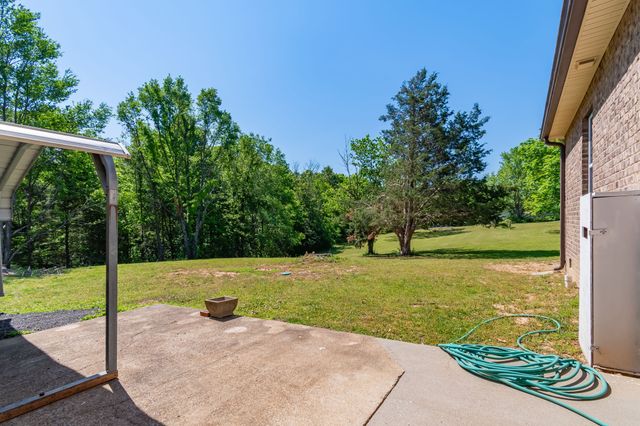 9127 Crestview Dr, Bon Aqua, TN 37025