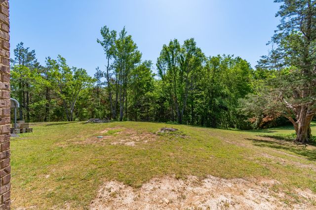 9127 Crestview Dr, Bon Aqua, TN 37025
