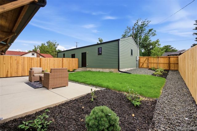 2525 Harlan Street, Denver, CO 80214