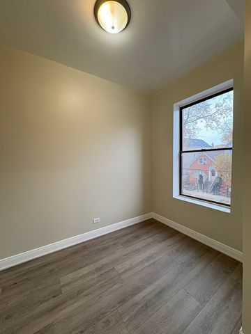 1628 N KIMBALL Avenue 2, Chicago, IL 60647