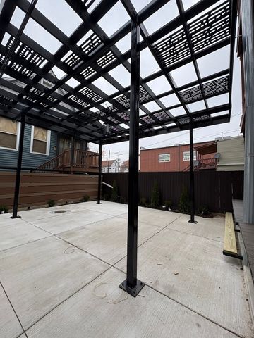 1628 N KIMBALL Avenue 2, Chicago, IL 60647