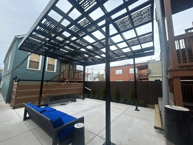1628 N KIMBALL Avenue 2, Chicago, IL 60647
