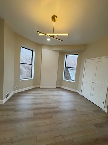 1628 N KIMBALL Avenue 2, Chicago, IL 60647
