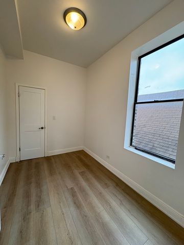 1628 N KIMBALL Avenue 2, Chicago, IL 60647