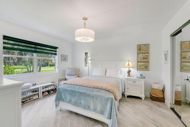 12709 Quercus Lane, Wellington, FL 33414
