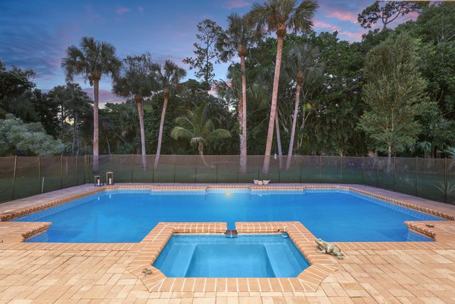 12709 Quercus Lane, Wellington, FL 33414