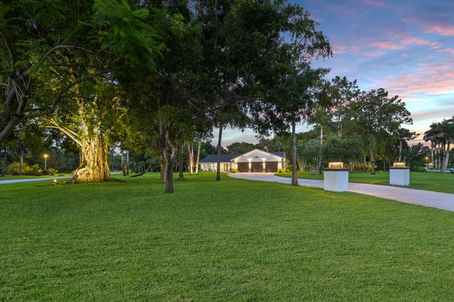 12709 Quercus Lane, Wellington, FL 33414