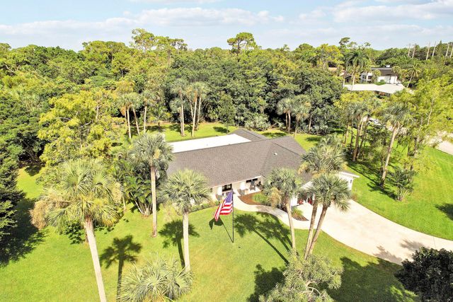 12709 Quercus Lane, Wellington, FL 33414