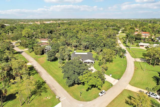 12709 Quercus Lane, Wellington, FL 33414
