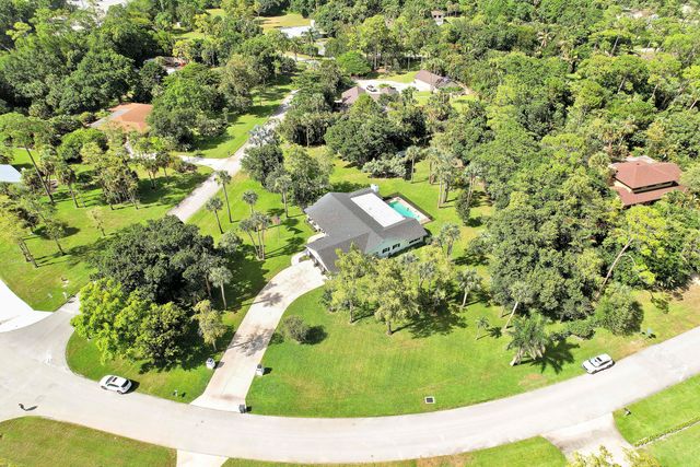12709 Quercus Lane, Wellington, FL 33414