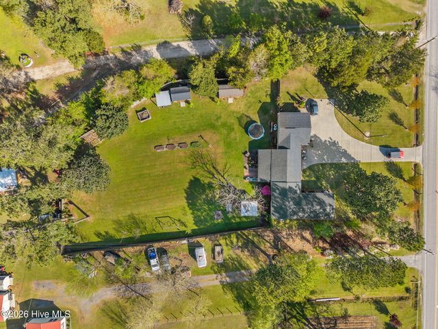 855 Belgrade Swansboro Road, Stella, NC 28582