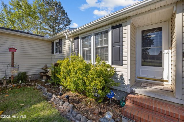 855 Belgrade Swansboro Road, Stella, NC 28582