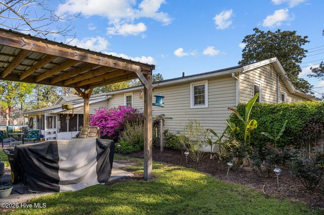 855 Belgrade Swansboro Road, Stella, NC 28582