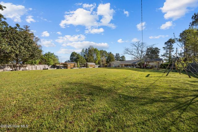 855 Belgrade Swansboro Road, Stella, NC 28582