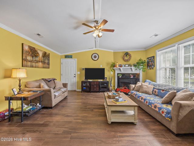 855 Belgrade Swansboro Road, Stella, NC 28582