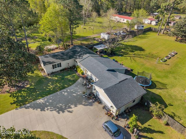 855 Belgrade Swansboro Road, Stella, NC 28582