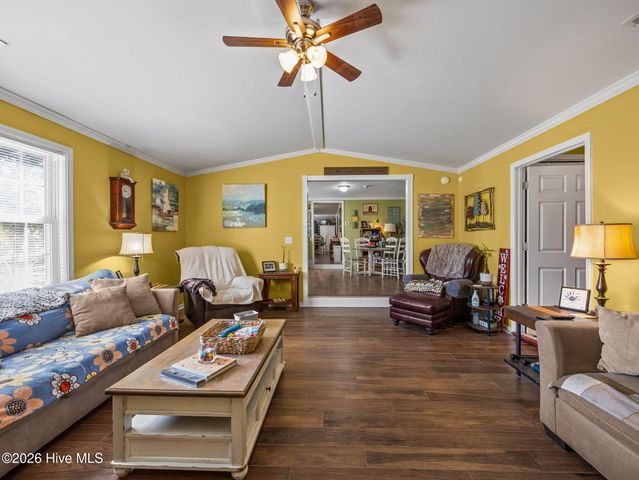 855 Belgrade Swansboro Road, Stella, NC 28582