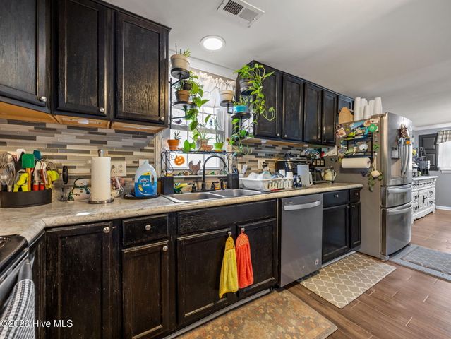 855 Belgrade Swansboro Road, Stella, NC 28582